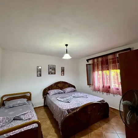 Joni House Gjiri I Lalzit *