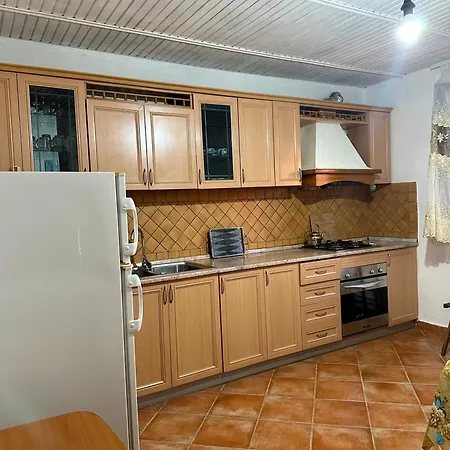 Joni House Gjiri I Lalzit