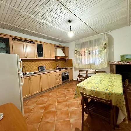 Joni House Gjiri I Lalzit *